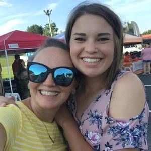 Meet your Posher, Emily